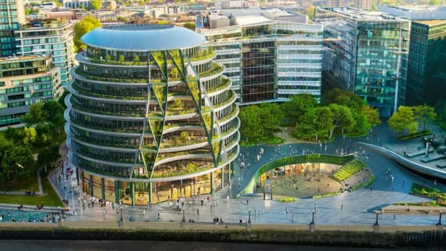London’s ‘Glass Testicle’ City Hall Set for Green Transformation with Lift Shaft Renovation