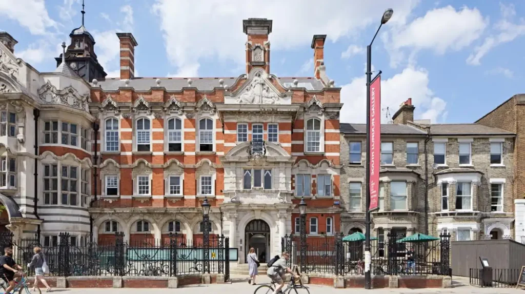 How did the South London Gallery emerge from Victorian education and social reform