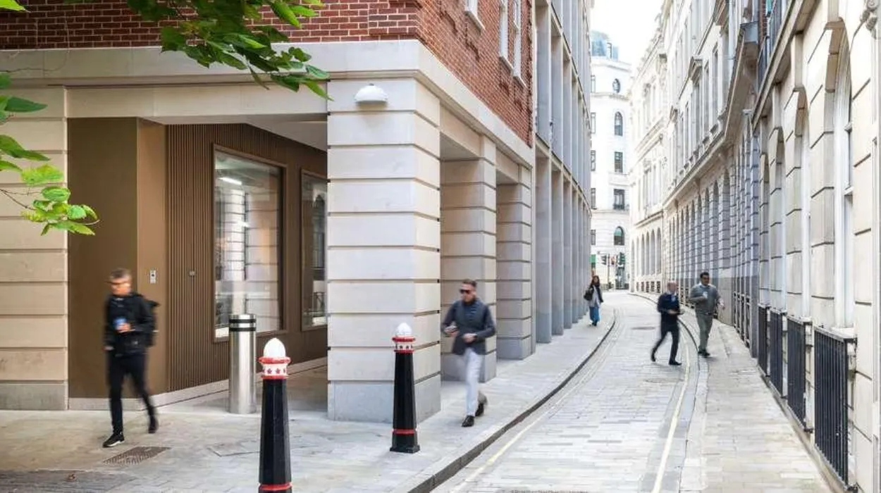 Medieval Alleyways of Old London Explained | City of London