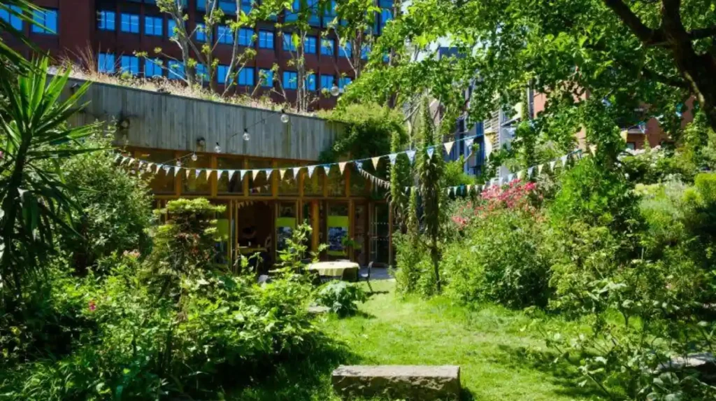 Which hidden gardens offer the most peaceful walks in London