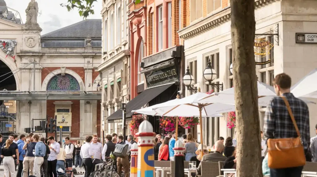 Why did medieval London develop so many narrow alleyways