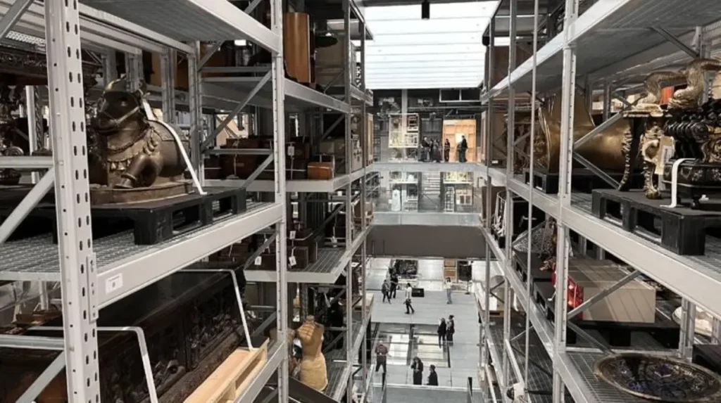 Why does Londons art heritage remain important for future generations