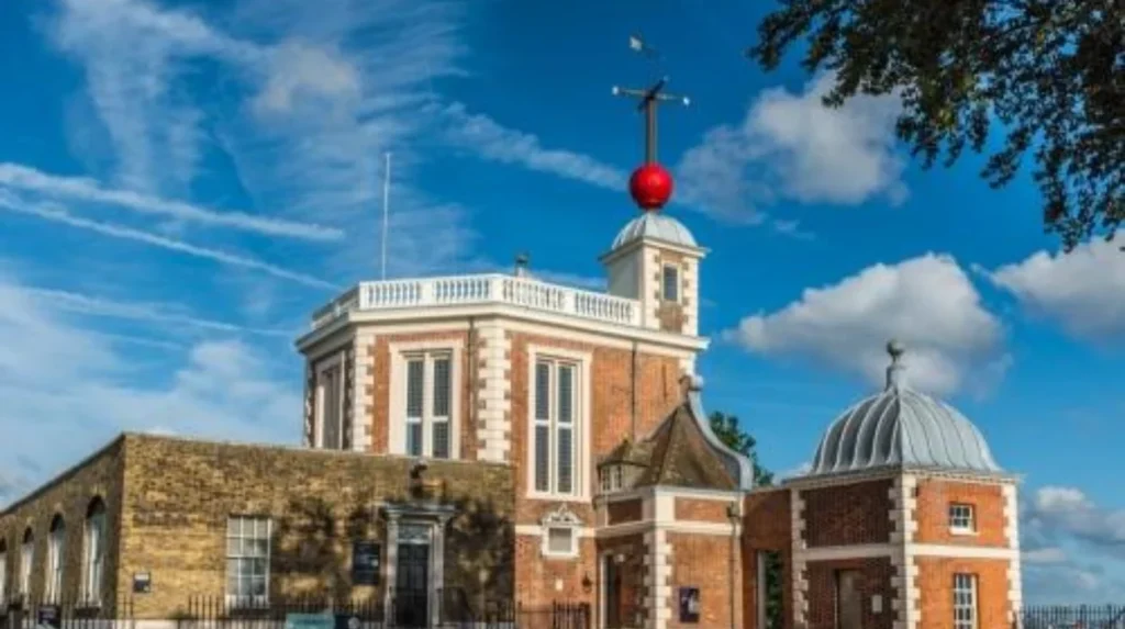 Why were Londons Royal Parks created in the first place