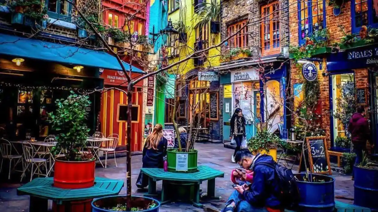 Best Hidden Courtyards in London Every Curious Traveller Should Discover During Their Visit