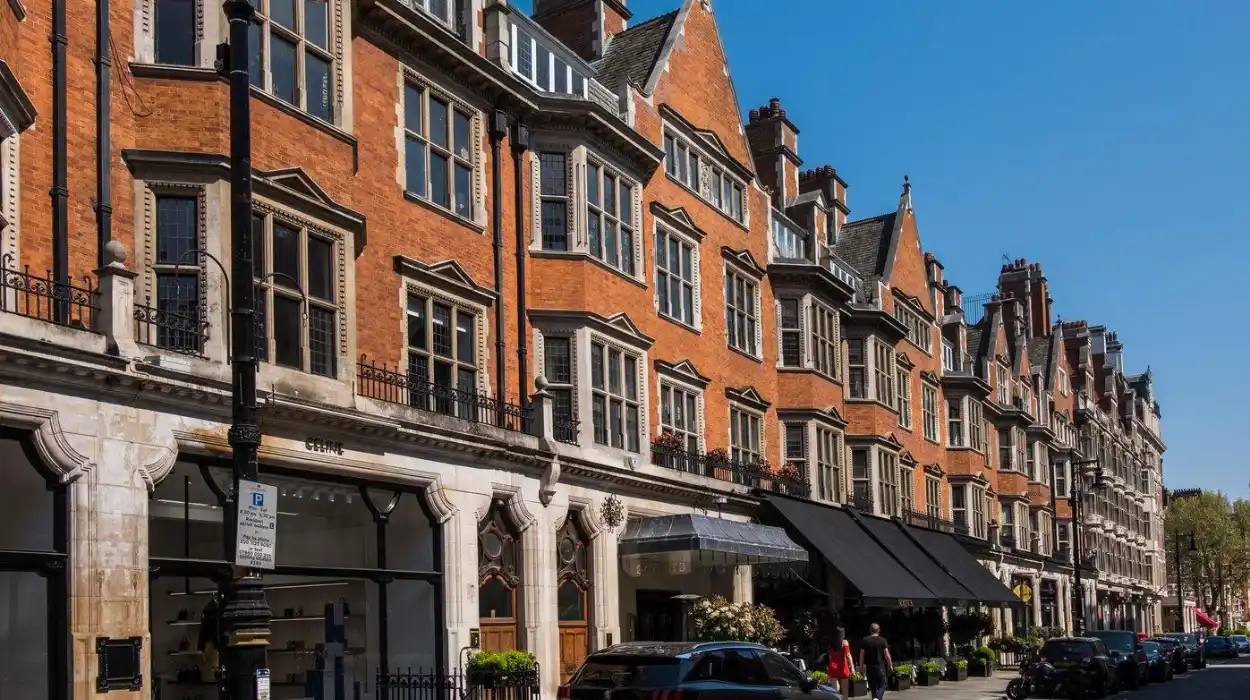 Best Independent Shops and Daunt Books to Explore in Marylebone