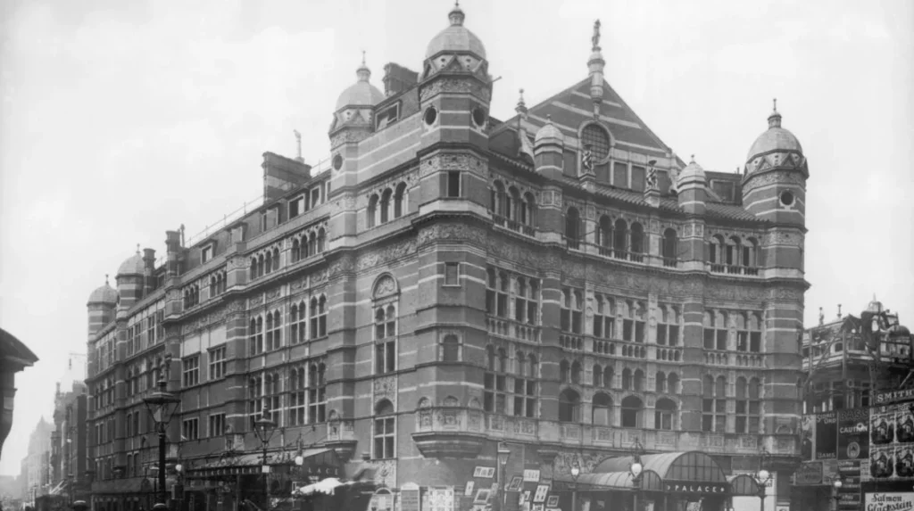 How did nineteenth century urban planning change Soho