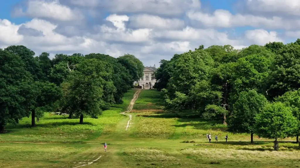How does Richmonds historic green space remain protected today