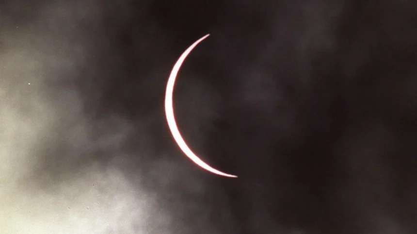 Rare Partial Solar Eclipse Captivates London 2026