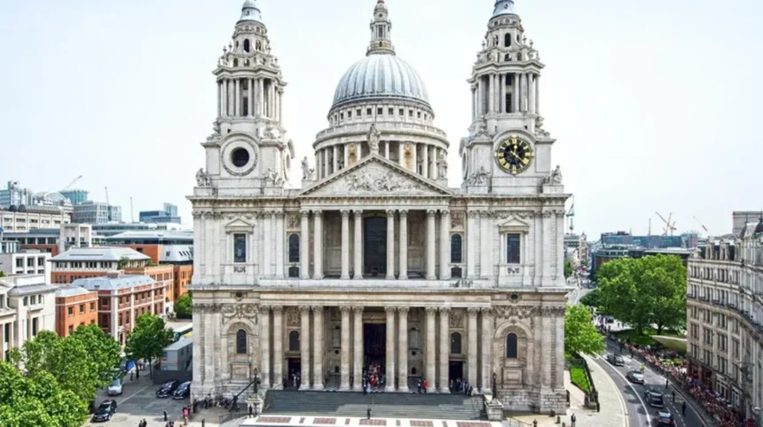 Tower of London, St Paul’s Cathedral and Guildhall City of London