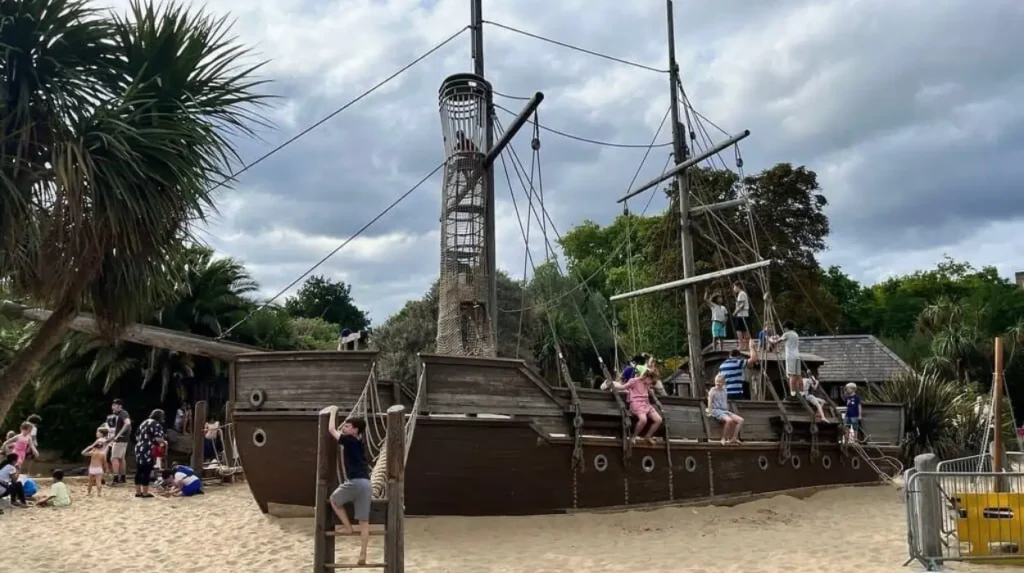 What is the history of the Diana Princess of Wales Memorial Playground